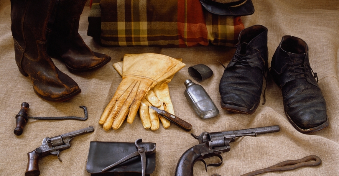 Civil War cavalry weapons.jpg