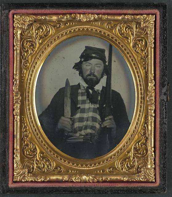 Civil War double barrel shotgun Bowie knife.jpg