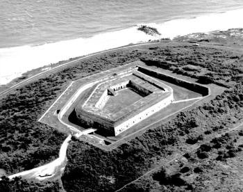 Fort Macon North Carolina Civil War.jpg