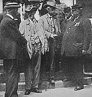 The Blue welcomes the Gray at Gettysburg, 1913.jpg